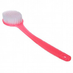 Щетка для тела с искусств. щетиной на пластиковой ручке, 38см